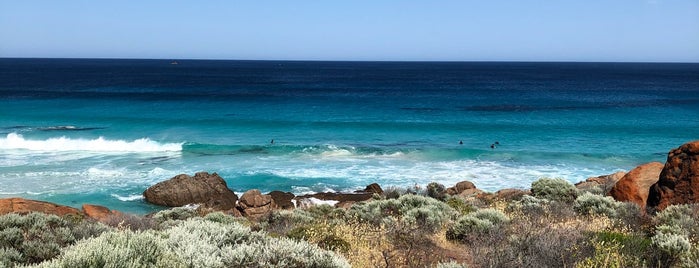 Smiths Beach is one of Andreas’s Liked Places.