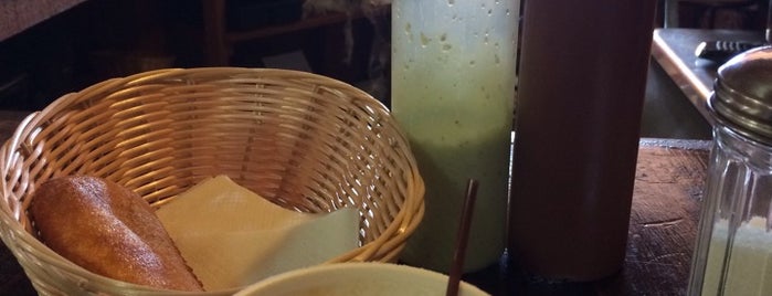 El Konuco Café is one of Adolfoさんのお気に入りスポット.