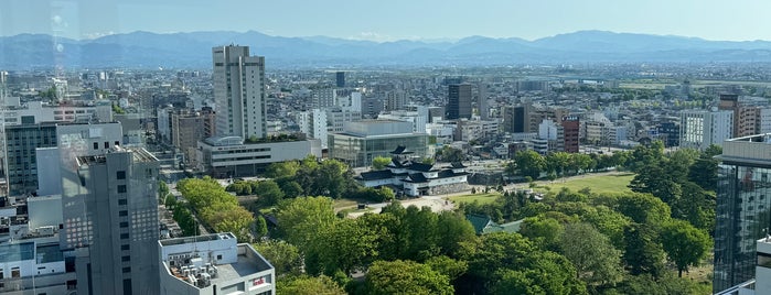 Toyama City Hall View Tower is one of 展望台.