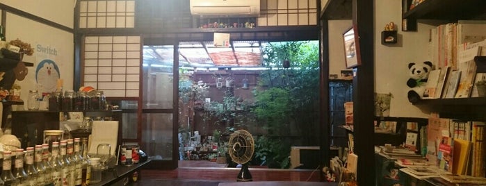 cafe 1001 is one of 可否.