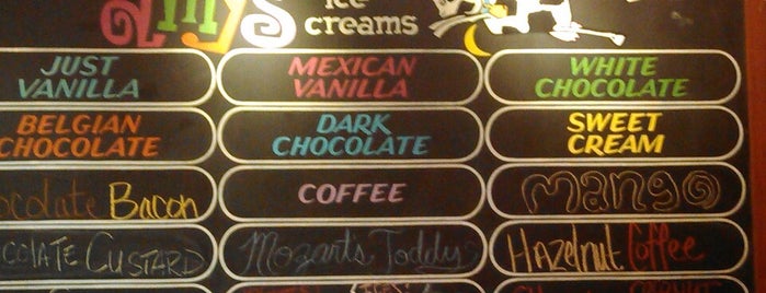 Amy's Ice Creams is one of Lugares favoritos de Divya.