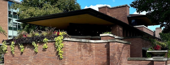 Frank Lloyd Wright Robie House is one of Diego’s Liked Places.