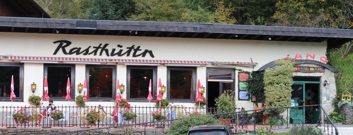 Brettl Bar is one of Lugares favoritos de Sveta.
