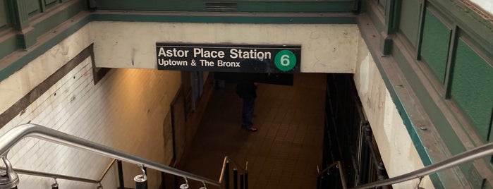 MTA Subway - Astor Pl (6) is one of Tempat yang Disukai G.