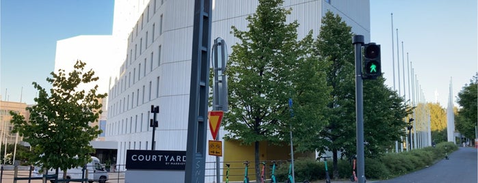 Courtyard by Marriott Tampere City is one of Lugares favoritos de Minna.