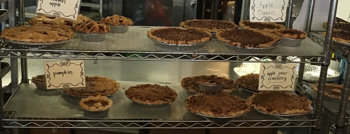 Petsi Pies - Beacon St. is one of Go To Spots when I'm in Town.