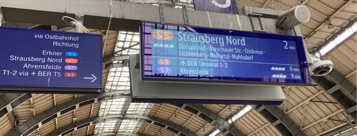 Bahnhof Berlin Alexanderplatz is one of Kristian’s Liked Places.