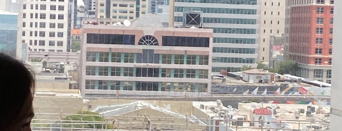 MDT Metromover - Riverwalk Station is one of sole.