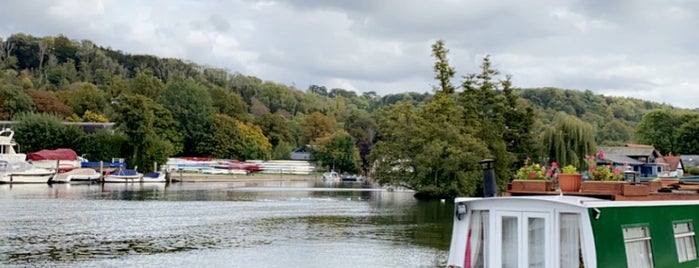 Henley River And Rowing Museum is one of Places I need To Visit.