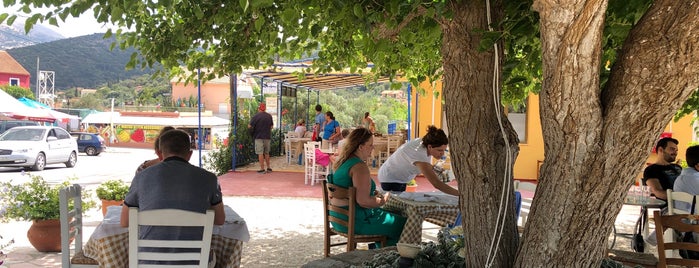 Taverna Giorgos is one of Locais salvos de Intersend.