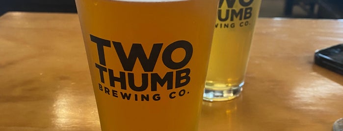Two Thumb Brewing Colombo is one of Christchurch.