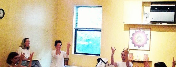 Integral Yoga Institute New York is one of Gabbie'nin Beğendiği Mekanlar.