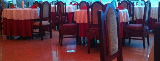 Restaurant Yuan Lin is one of Andres : понравившиеся места.
