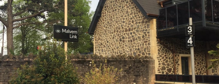 Malvern Link Railway Station (MLV) is one of Trens e Metrôs!.