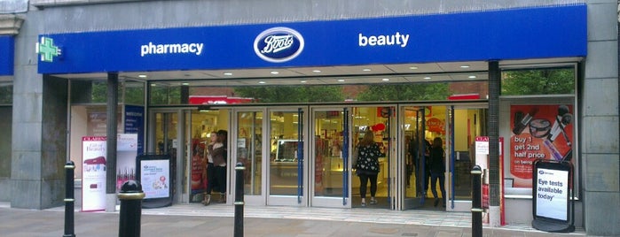 Boots is one of Markets e Lojas!.