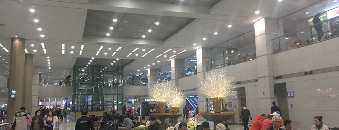 Aeroporto Internacional de Incheon (ICN) is one of Seoul.