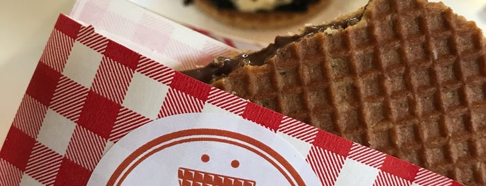 Holland Wafels is one of Antojos.