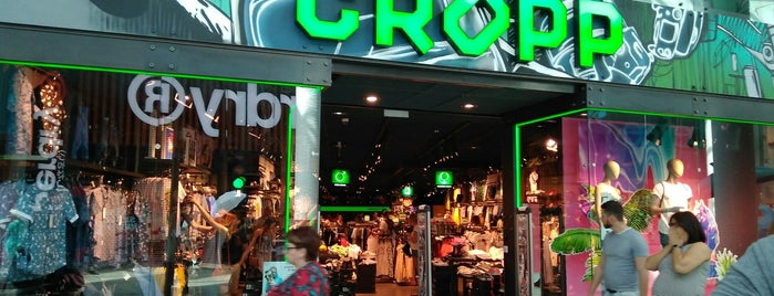 Cropp is one of магазины в Ocean Plaza.