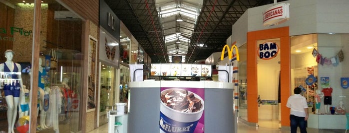 McDonald's is one of Praia Shopping.
