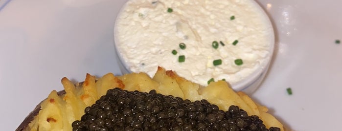 Caviar Kaspia is one of France.
