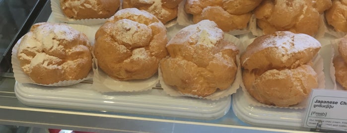 Choux Crème is one of Dining.