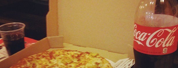 Sarpino's Pizzeria is one of Posti che sono piaciuti a Dan.
