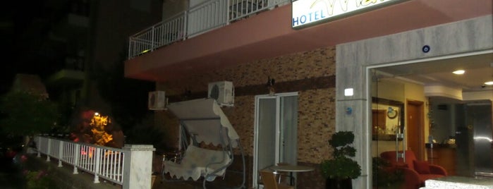 Hotel Marie is one of Didar'ın Beğendiği Mekanlar.
