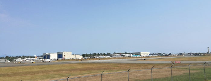 Lake Stickney-Paine Field is one of Lugares favoritos de Emylee.