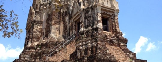Wat Ratcha Burana is one of Lugares favoritos de Rocio.