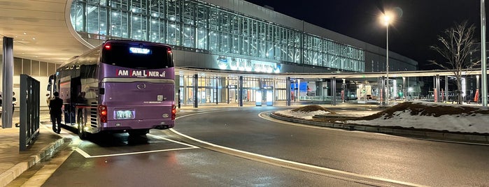 富山地鉄バス 富山駅前 高速バス乗り場 (1番乗り場) is one of バスターミナル.