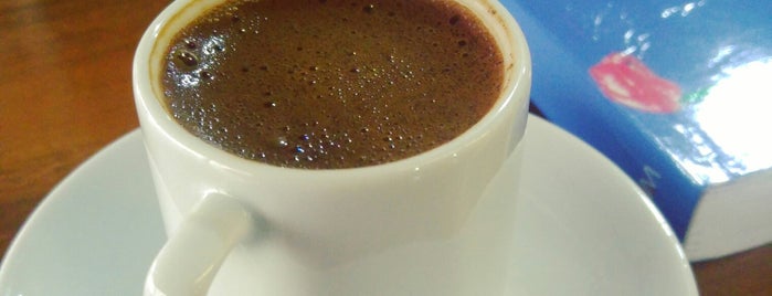 Camlı Cafe is one of heryer.