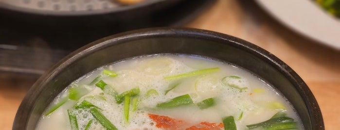 밀양가산돼지국밥 is one of Busan.