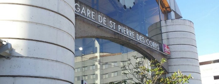 Gare SNCF de Saint-Pierre-des-Corps is one of Gares de France.