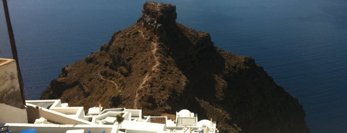 Annio Hotel is one of Santorini hotels.