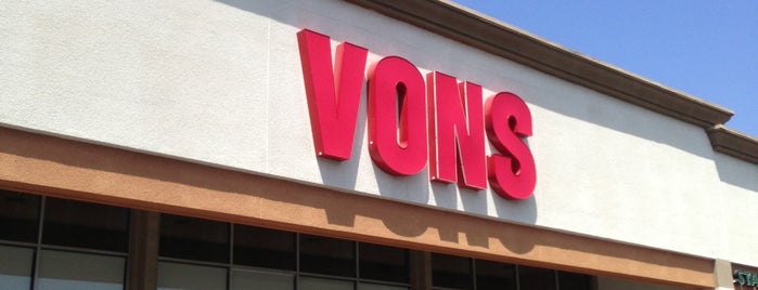 VONS is one of Lugares favoritos de Rosemary.