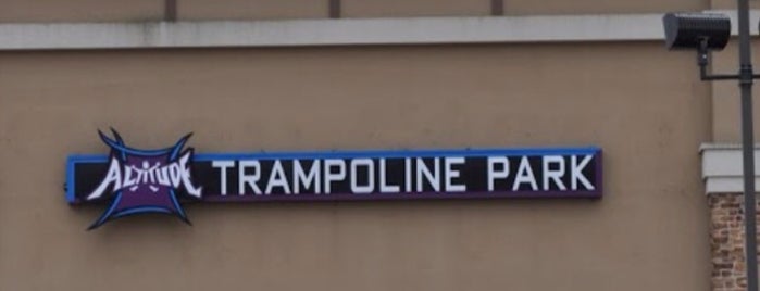 Altitude Trampoline Park - Grapevine is one of Posti che sono piaciuti a Courtland.