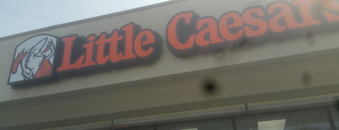 Little Caesars Pizza is one of Locais curtidos por N.