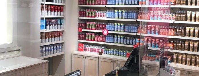 Bath & Body Works is one of Liliana : понравившиеся места.