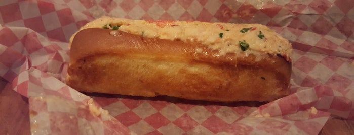 Lucille’s Oyster Dive is one of The 9 Best Places for Lobster Rolls in Montreal.