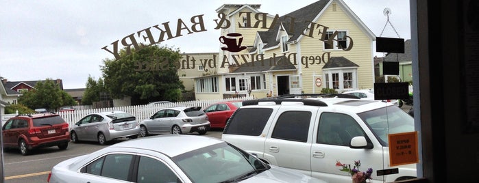 Goodlife Cafe & Bakery is one of mendocino trip.
