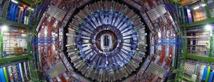 Large Hadron Collider (LHC) is one of Locais salvos de Vincent.