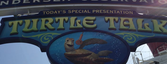 Turtle Talk is one of Tokyo Disney Resort♡.