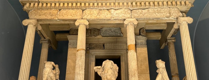 The Parthenon Rooms is one of London2.