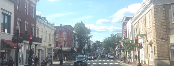 Tenleytown is one of Danyelさんのお気に入りスポット.