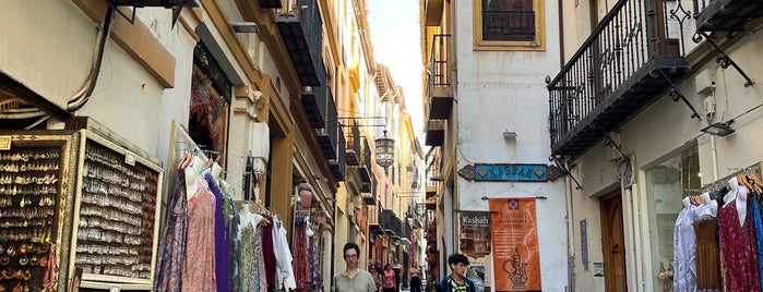 Calle Calderería Nueva is one of Granada trip.