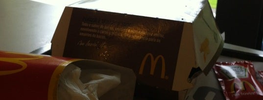 McDonald's is one of Locais onde estive.