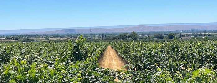 Two Mountain Winery is one of Best of Yakima Valley Wineries.