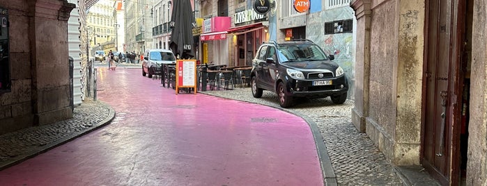 Pink Street is one of Lisbon, Portugal 🇵🇹.