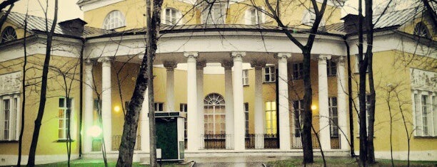 Дворец Н. А. Дурасова is one of Gespeicherte Orte von Andrey.