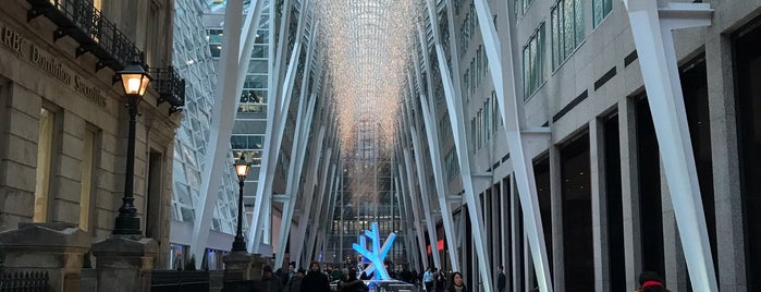 iQ - Brookfield Place is one of Locais curtidos por Nuff.